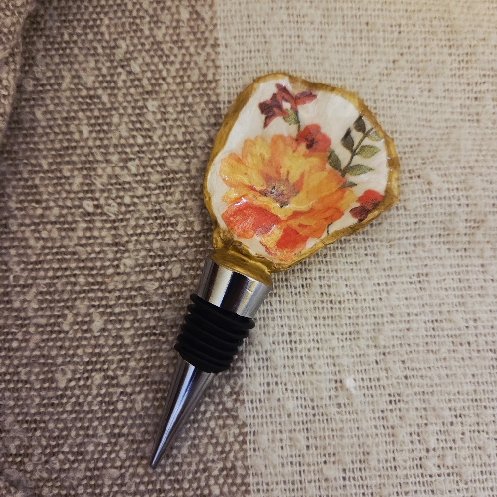 Floral Oyster Shell Wine Bottle Stopper